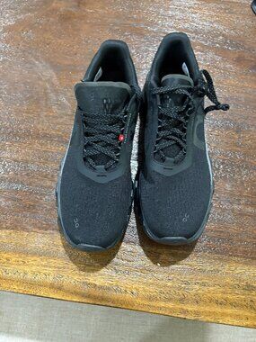 On Clouds On Cloud Monster Running Men's Shoes sz 10 Black Athletic Shoe NEW